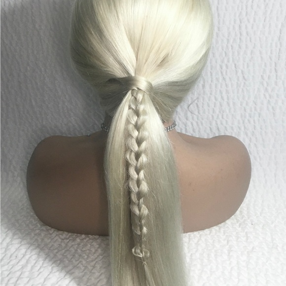 Realistic Pale Blonde Human Hair Lace Wig 20 inches - Picture 10 of 15